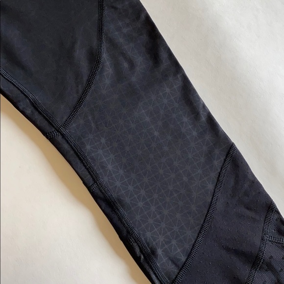 LULULEMON crop pants with mesh - Picture 4 of 6